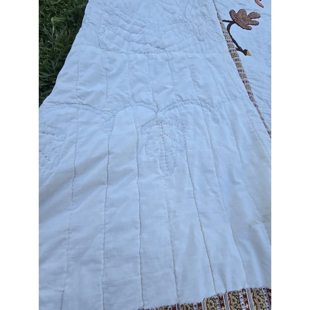 Vintage Handmade Oak Leaf Acorn Quilt White Brown Rust Cotton Bedspread 96x80